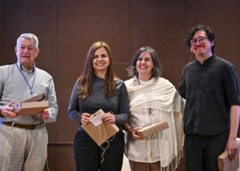 Rectora General y politólogos analizan crisis sociales y democráticas durante coloquio “Pensar desde Jalisco”